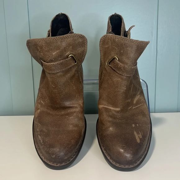 Born JEM Oiled Suede Booties Light Brown. Size 7. - Picture 9 of 15